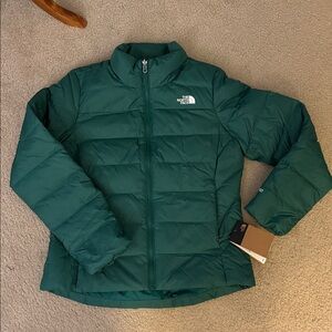 NWT North Face women’s Minoqua down jacket size medium color evergreen